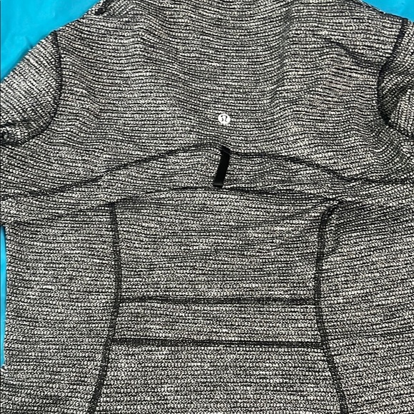 lululemon athletica Black and Gray Jacket - Picture 8 of 15